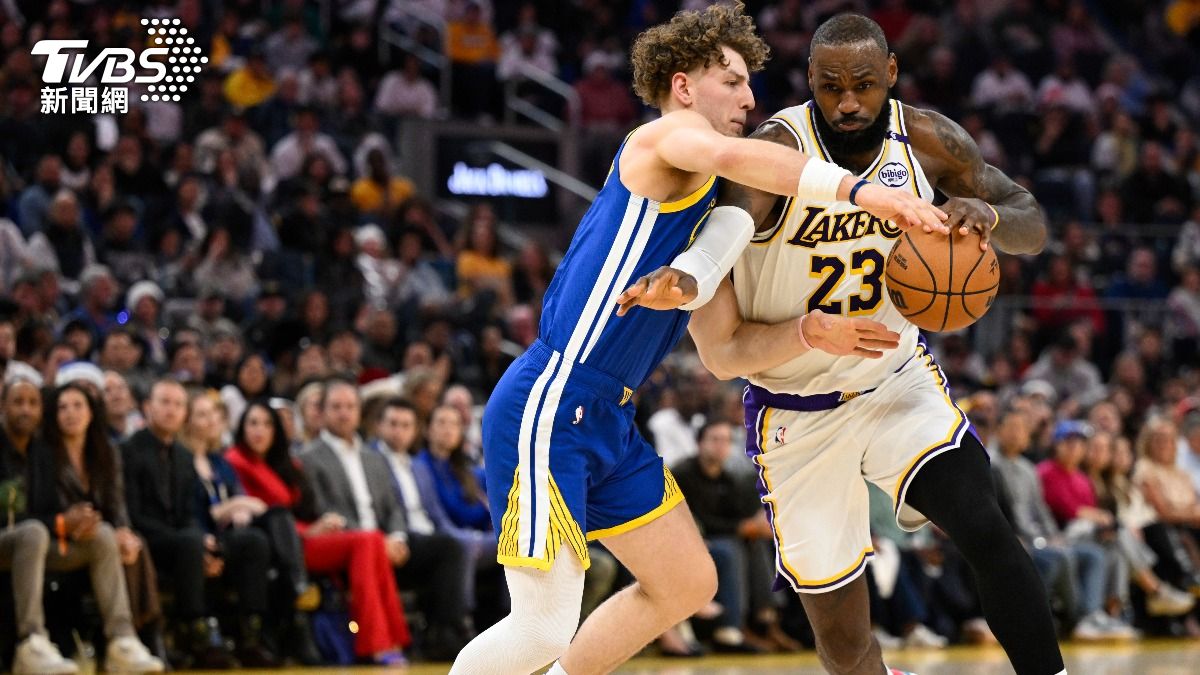 NBA耶誕大戰／柯瑞8顆三分白搭！詹皇轟31+10　湖人險勝勇士