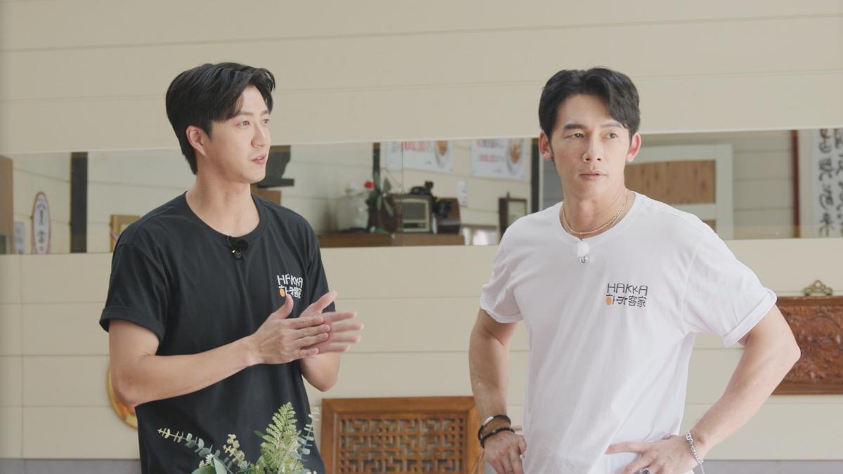 江宏傑趕緊安撫温昇豪。(圖/客家電視提供)