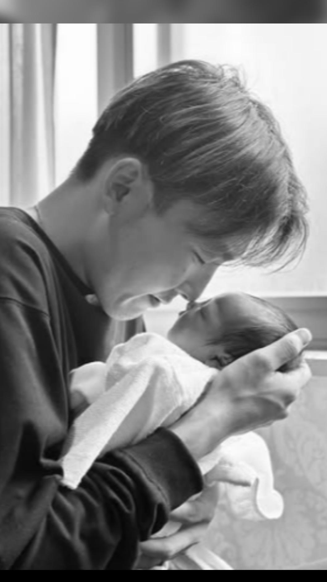 源田壯亮先前在IG發文報告小女兒出生,偷吃醜聞讓好爸爸形象大傷。(圖/取自IG)