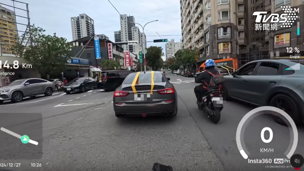 車隊豪車雲集。(圖/網友10lin2授權提供)