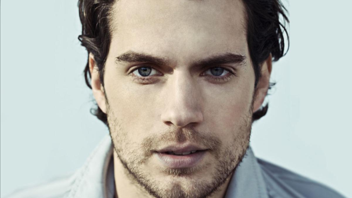 英國演員Henry Cavill。（圖／翻攝自ELLE）