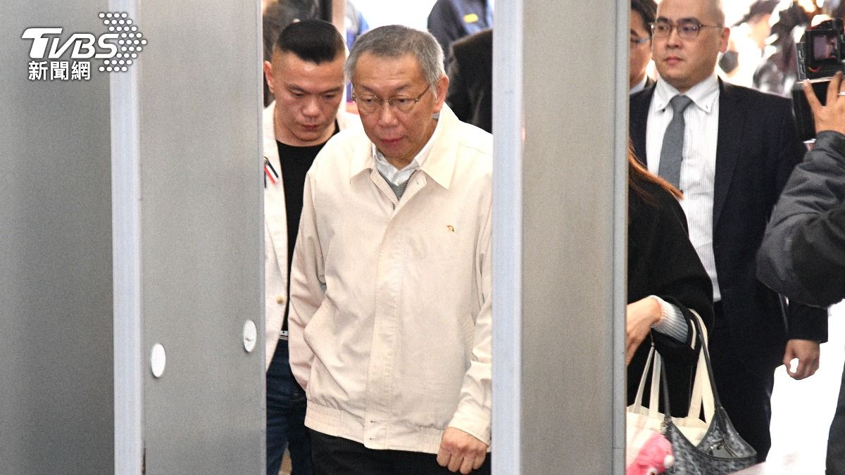 柯文哲面對媒體提問沒有回應。（圖／胡瑞麒攝）