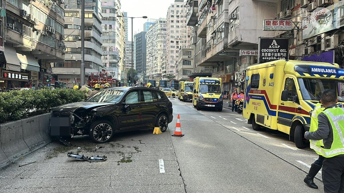 佐敦轎車「失控猛撞3人」!衝上人行道 1男昏迷送醫不治