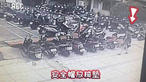 慣竊整個過程更是僅花5秒就成功得手。（圖／TVBS）