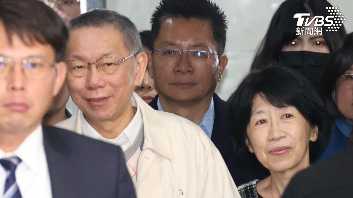 為了救出柯文哲，黃國昌親力親為。（圖／潘建樺攝）