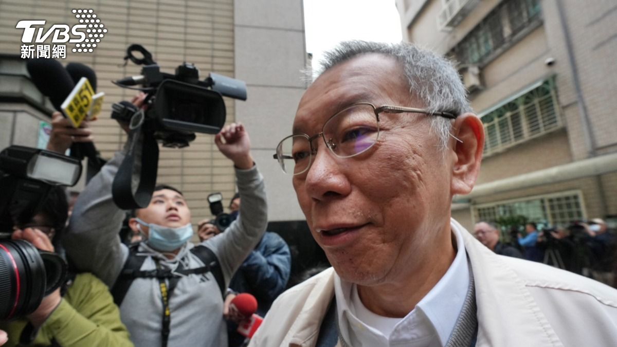 柯文哲於30日交保後返家。(圖/區國強攝)