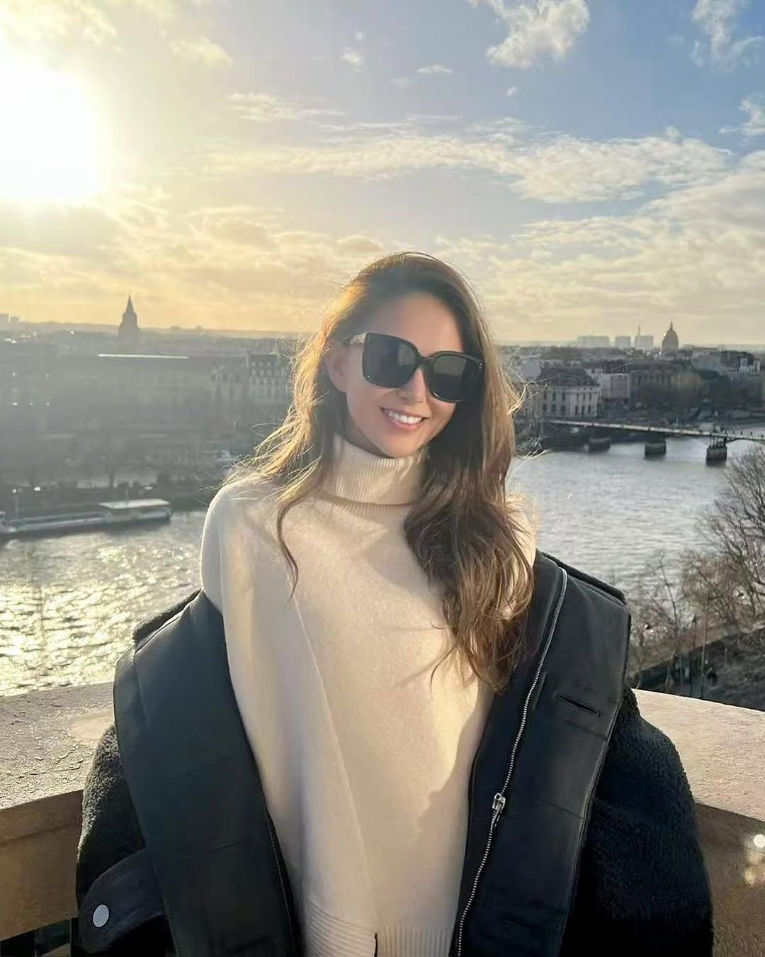 昆凌曬出1至12月照片回顧2024年。(圖/翻攝自IG @hannah_quinlivan)