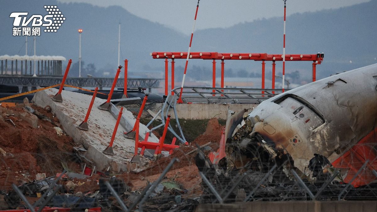 濟州航空空難釀179死　飛安專家質疑水泥牆設置不當