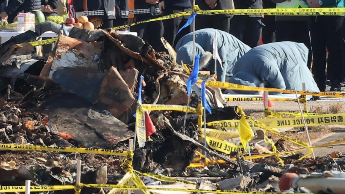 南韓空難179罹難者完成身分確認 家屬癱坐痛哭