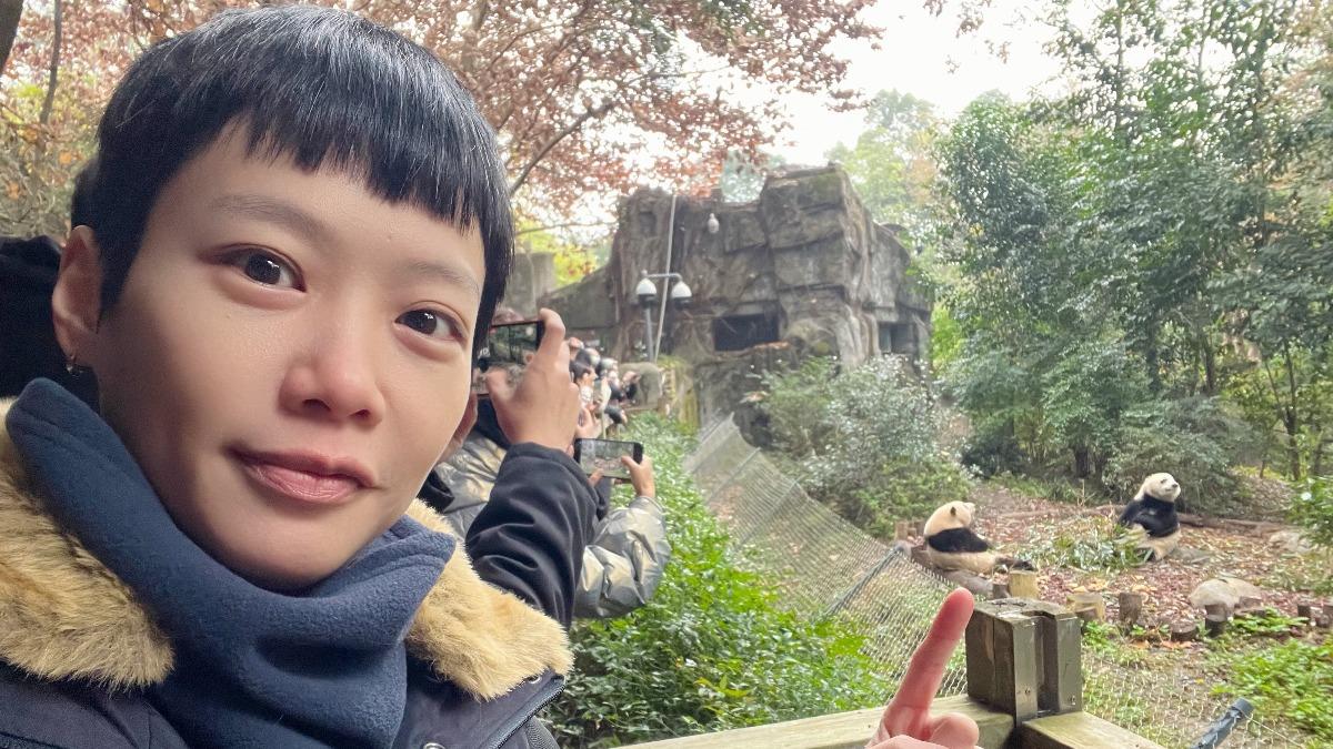 記者排隊1.5小時看到花花(特派記者:林閔榛拍攝)