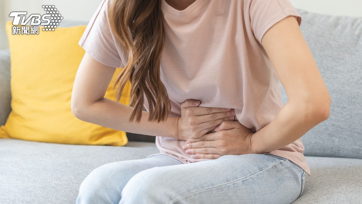 經前症候群怎解?醫推按摩「2部位」 緩解經痛又能消水腫