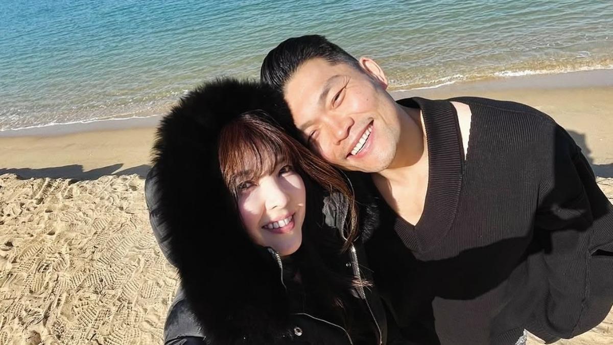 消失10年!「賽車皇后」相馬茜罕見露臉 49歲驚人美顏曝光