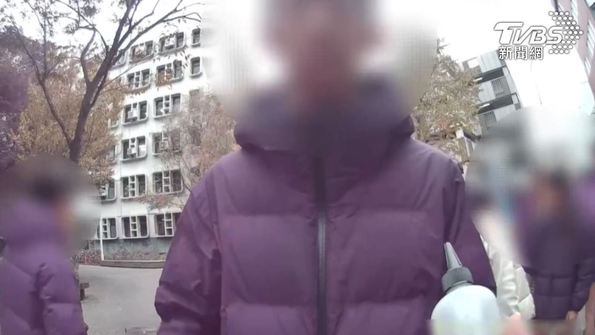 正準備出遊!新北4男開心違停警局旁 秒被查扣「喪屍菸彈」