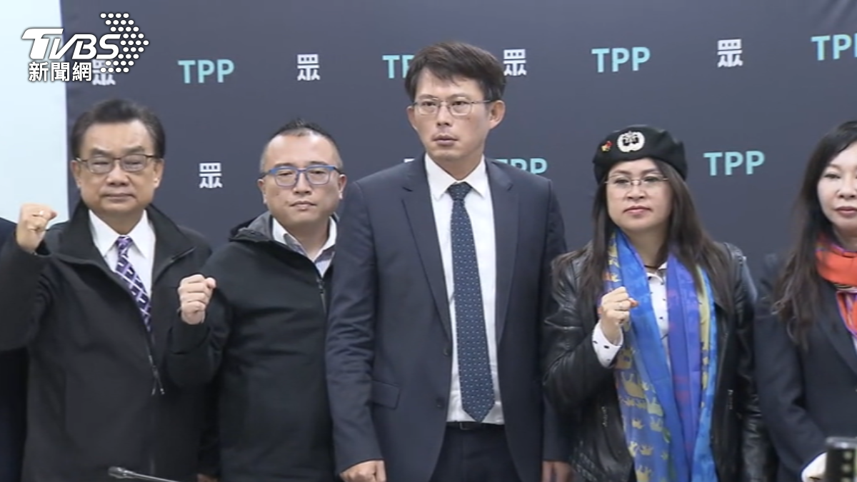 黃國昌號召「司法節釘孤支」!律師看完曝1招:阿北就解套