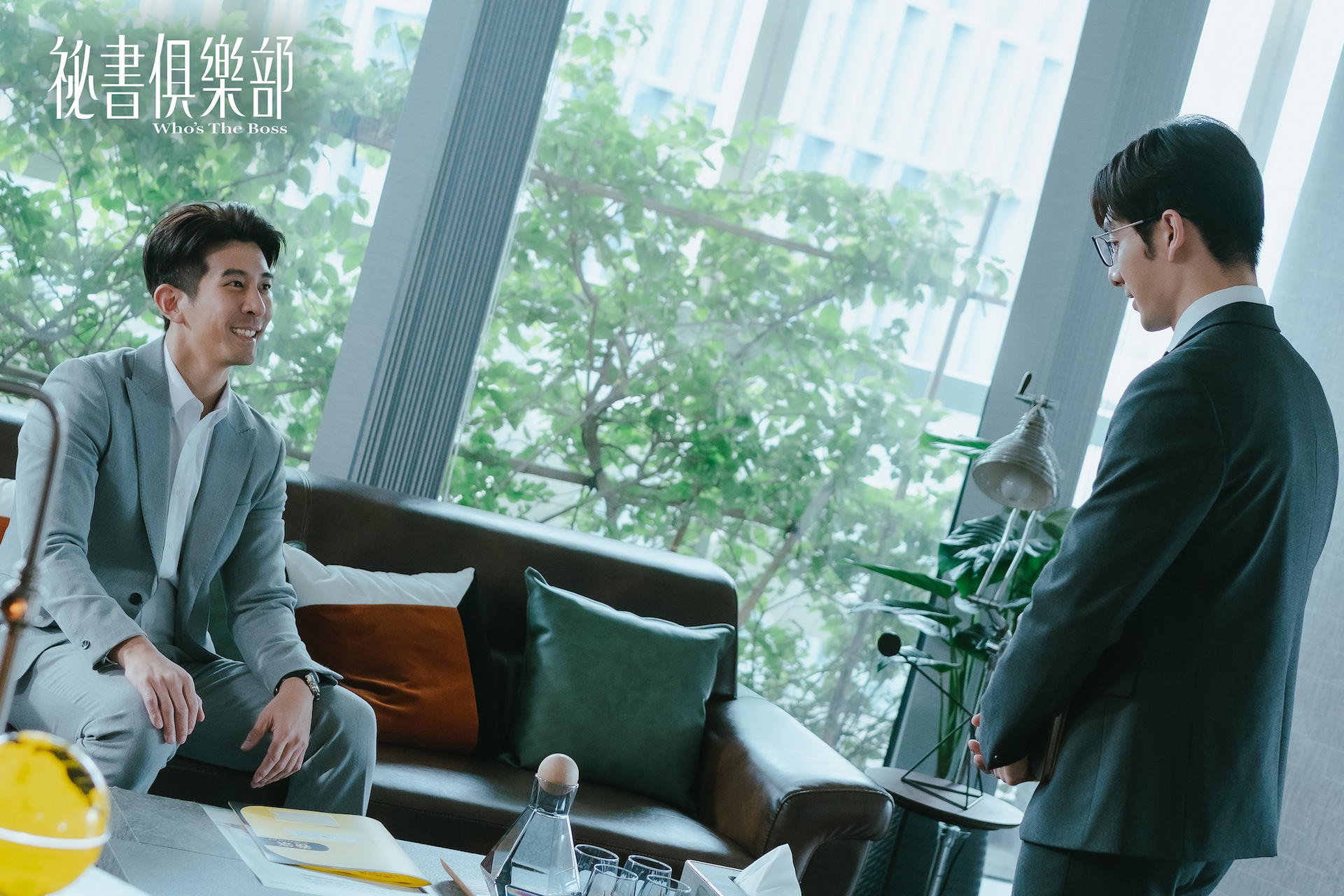 修杰楷劇中黑化,竟在帳目動手腳。(圖/TVBS)