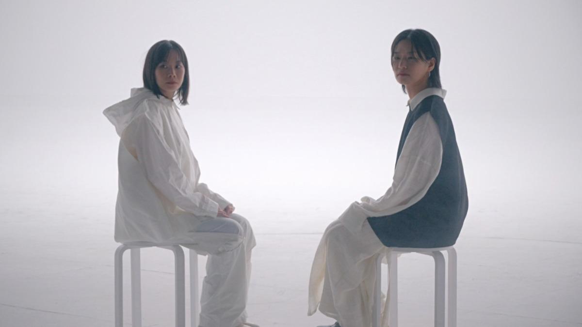 翻版《魷魚遊戲》?金曲歌后求生存瘋搶座位 狠擠女歌手真相曝