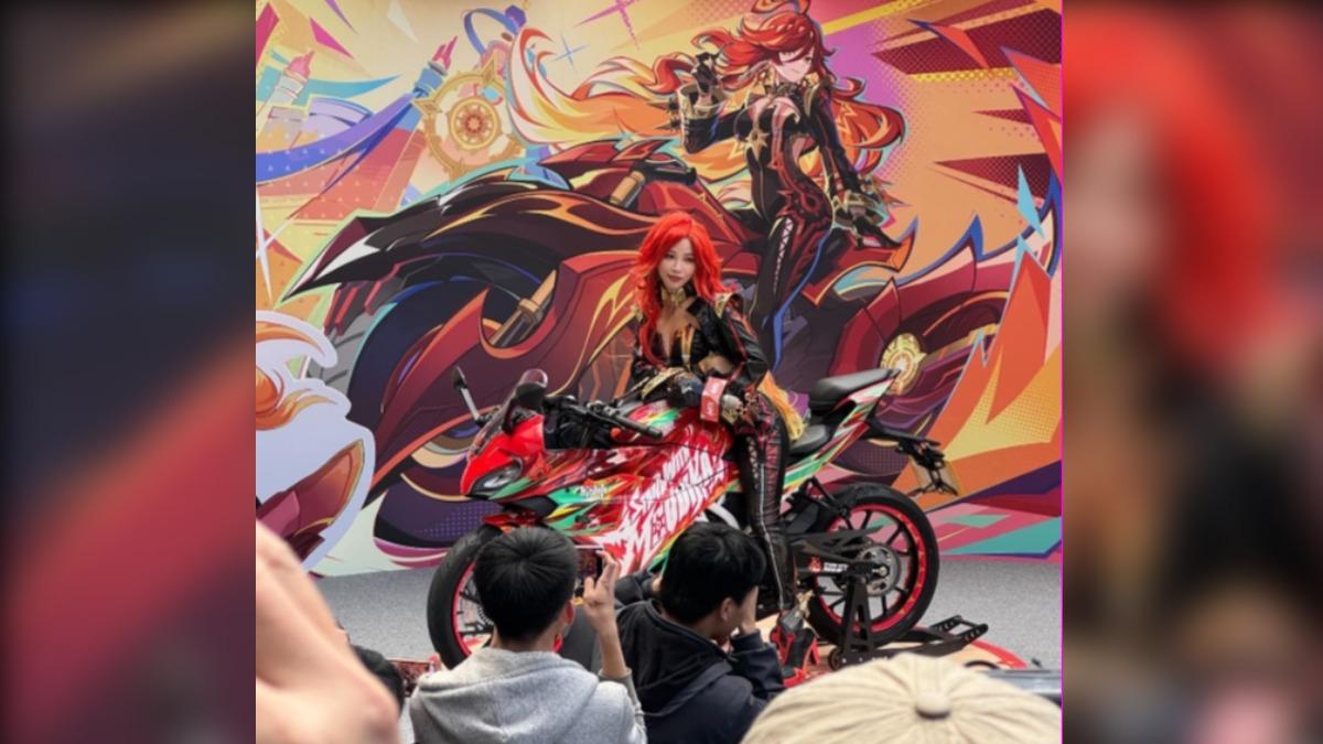 超辣妹子Coser騎重機! 一票秒認出是Joeman的「她」