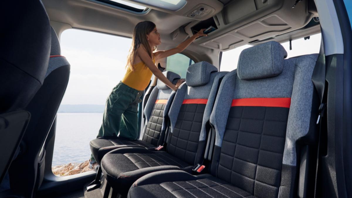 方正的車體讓Citroën Berlingo擁有寬敞的行李空間，長軸車型具備4,000公升的容積空間。（圖／Citroën）