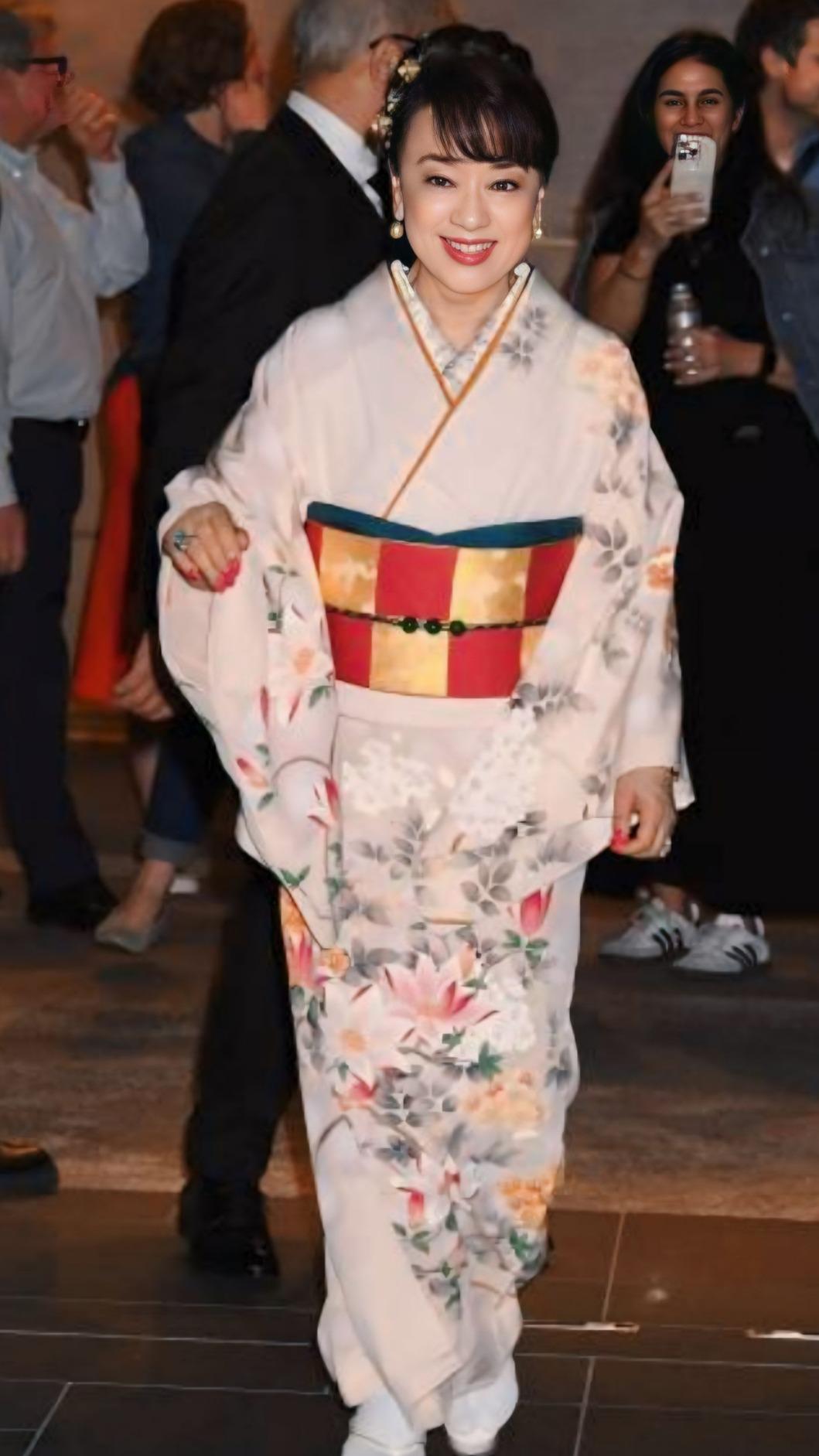 翁倩玉優雅現身宣傳新戲。(圖/大大娛樂提供)