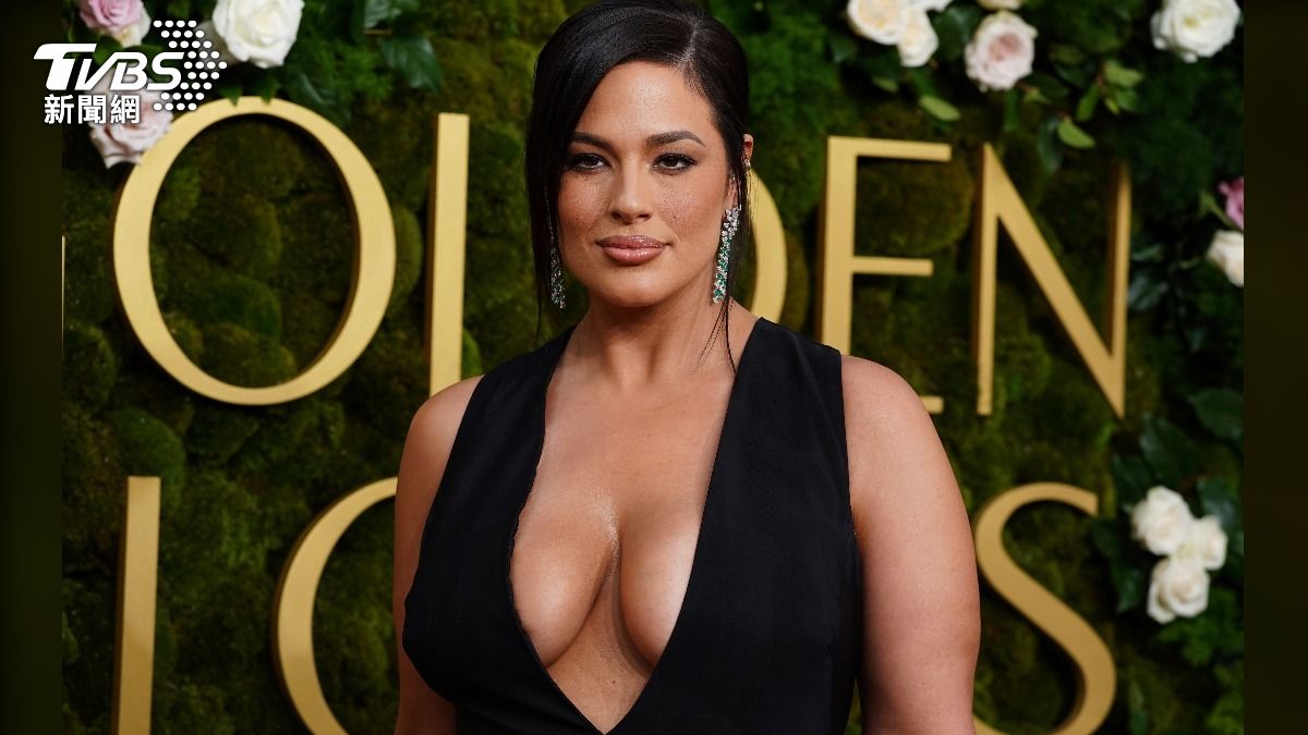 2025金球獎艾希莉(Ashley Graham)。(圖/達志影像美聯社)