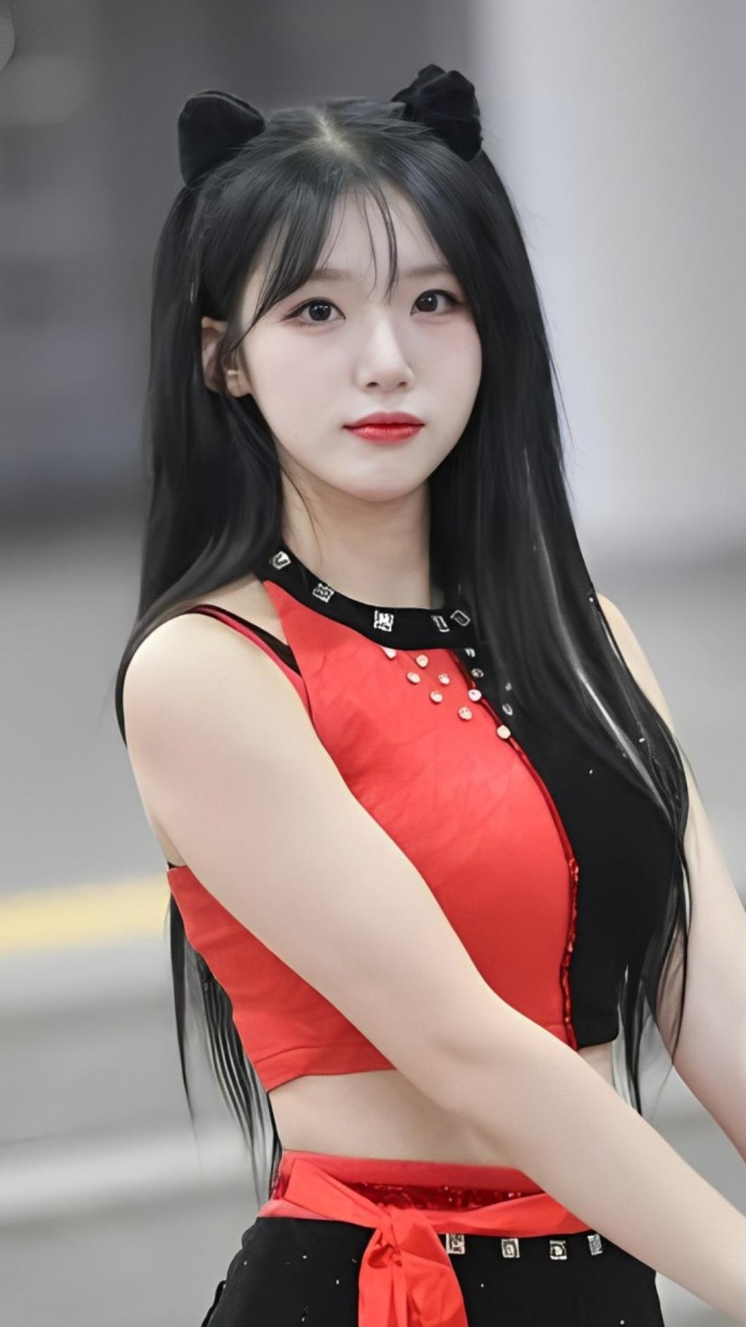 廉世彬(염세빈)在新的啦啦隊女王票選中奪冠。(圖/取自IG)