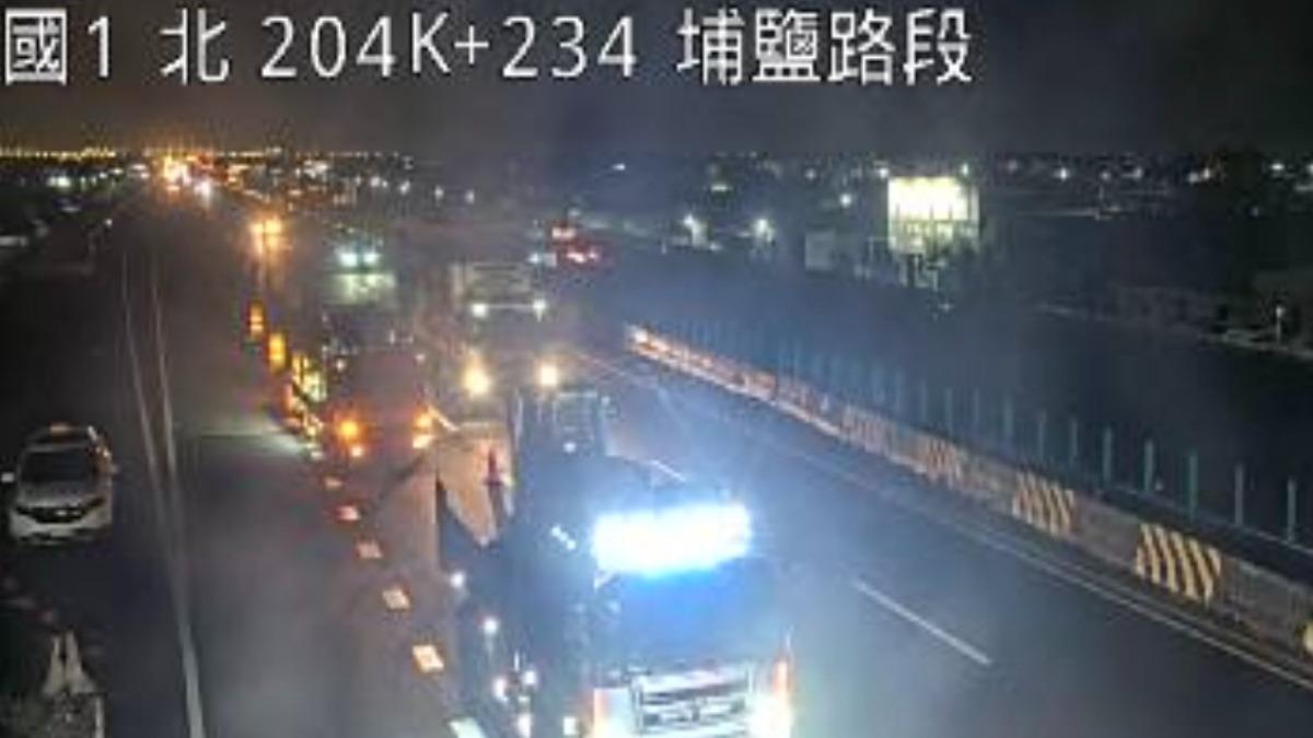 國道1號「3車連環撞」！2車追撞統聯客運釀1傷