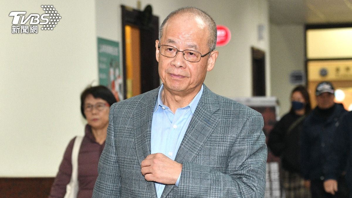 陳時奮(筆名翁達瑞)控告高虹安誣告高院開庭。(圖/胡瑞麒攝)