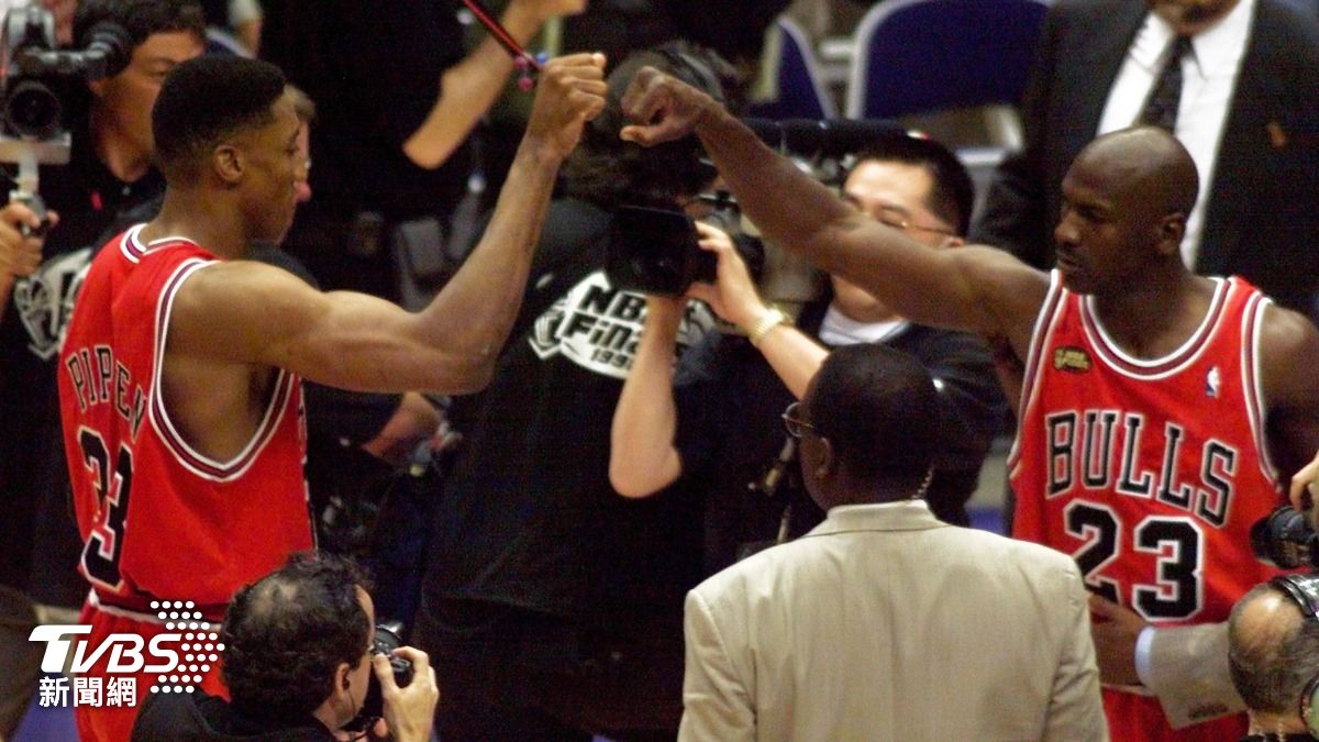 NBA/昔日戰友解心結?曾怒嗆喬丹 皮朋改口「認可紀錄片」