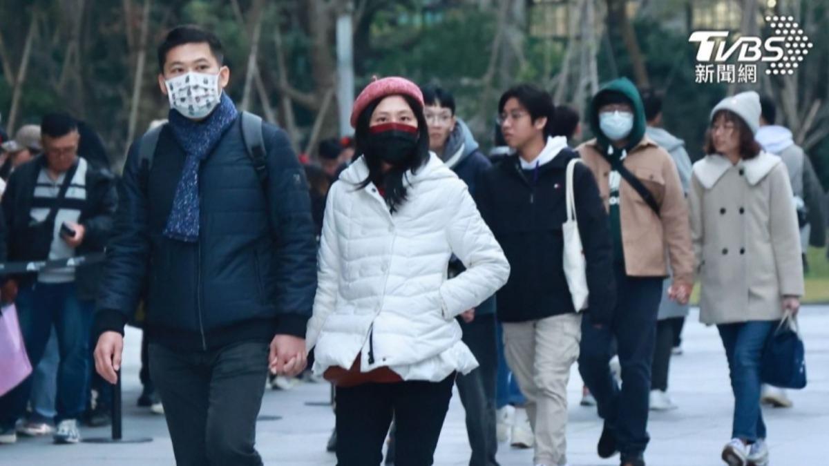 天氣／強烈冷氣團凍全台！「5地區」恐跌破10度　高山追雪時間點曝