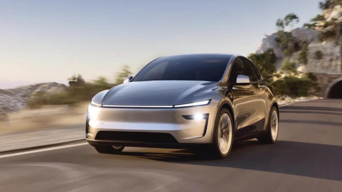 多圖/Tesla新Model Y台灣開賣!增8吋大螢幕、升級隔音玻璃 價格曝