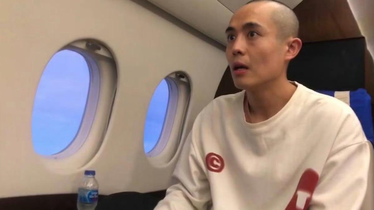 王星獲釋後回到中國。(圖/翻攝自微博)