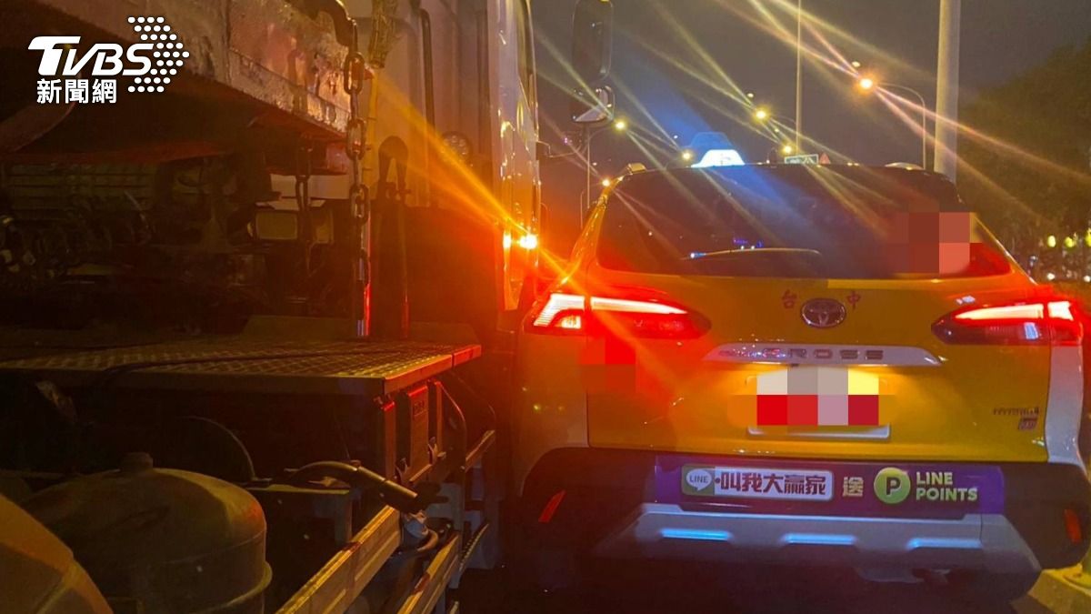 唱〈必巡〉爆紅!曾瑋中、郭婷筠趕尾牙車禍 遭大車卡死畫面曝