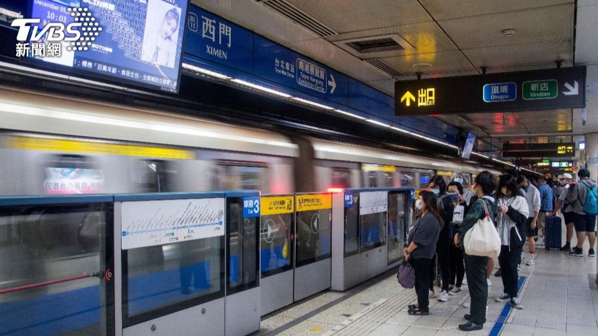 搭捷運突出現「1物」可免費拿!原因曝光 一票讚貼心