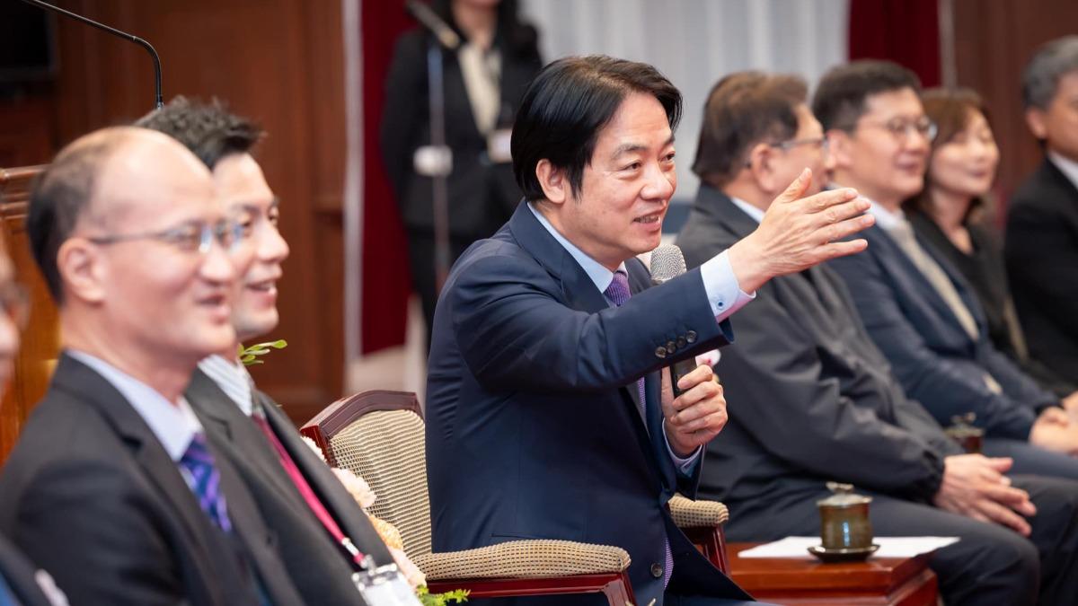 斷言賴清德「躲不過藍白合」!點名2戰將 他曝2028大選情勢
