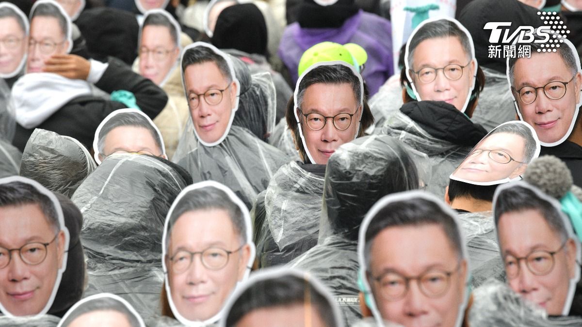 許多小草都抱持著「柯P挺誰，我就挺誰」的心態。（圖／胡瑞麒攝）