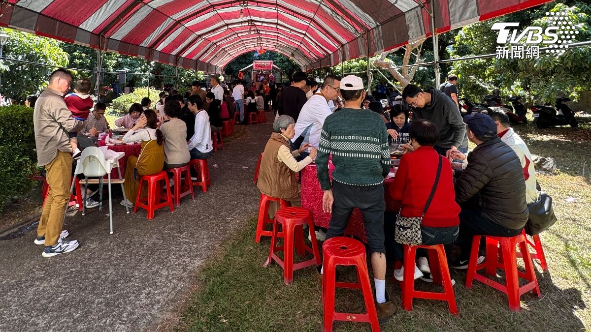 20年來始終如一!台中太平張氏初二回娘家 500人齊聚一堂