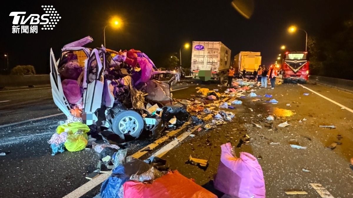 國道1號路竹段連2起嚴重事故!氫氧化鈉外洩、11車追撞釀兩死