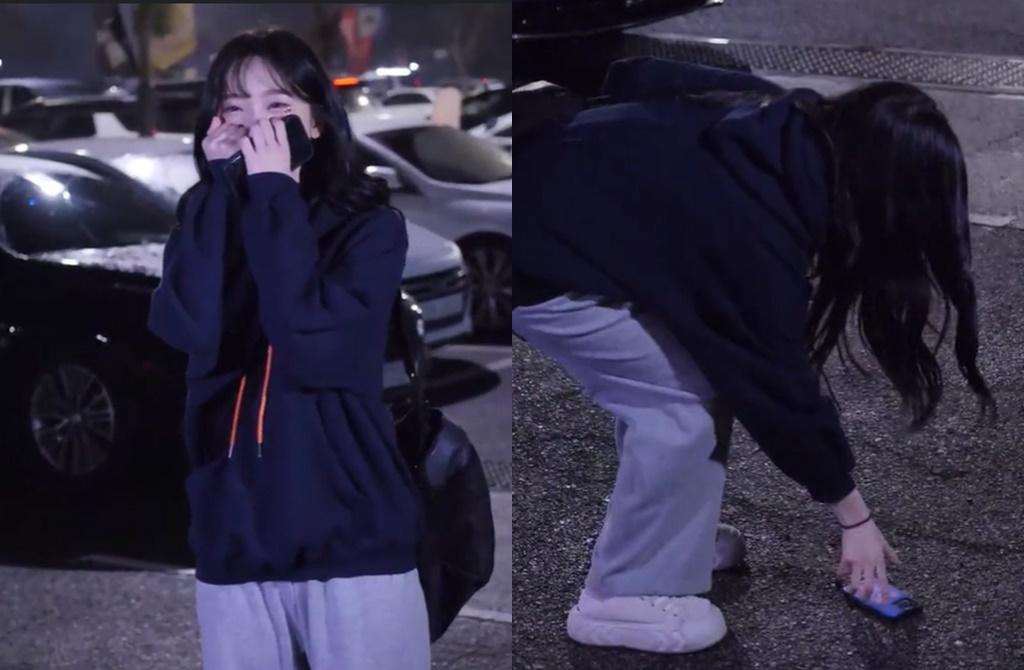 李珠珢看到粉絲太驚訝,不小心摔飛手機。(圖/翻攝自tiktok@leejueun2024)