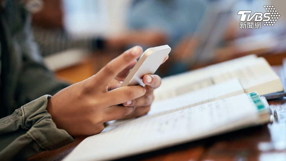 9月起高中以下「手機集中管理」 綠委籲教育部先等等