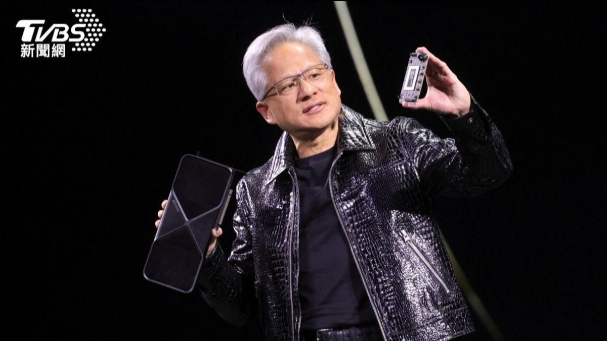 快訊／傳黃仁勳來了！未搭專機從桃機入境　週五參加輝達尾牙
