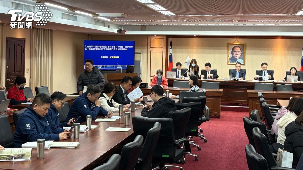 藍白再度聯手！「陸配來台4年可入籍台灣」程委會闖關成功