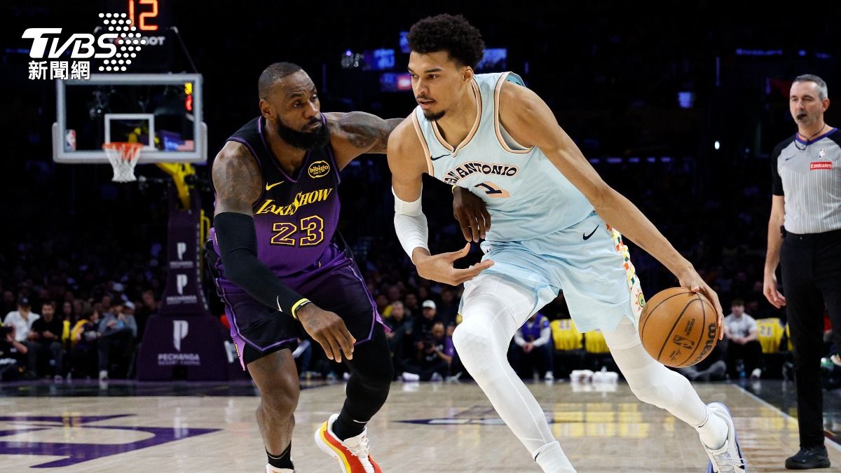 NBA/湖人末節被打崩!戴維斯「30+13」白搭 馬刺大勝24分
