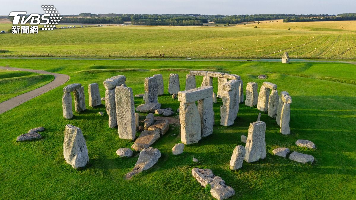 新研究揭開英國巨石陣的謎團。(圖/shutterstock 達志影像)