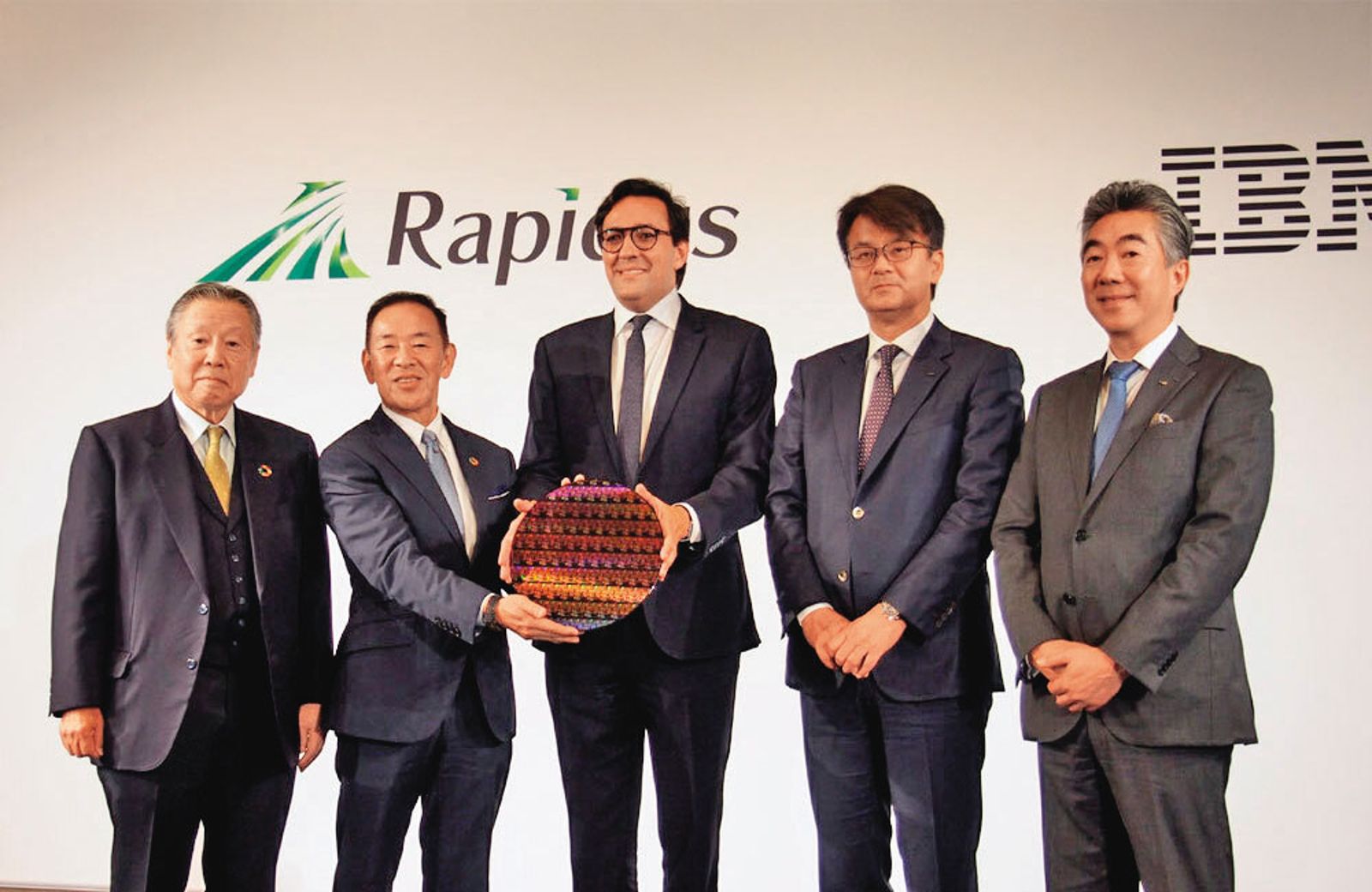 IBM將二奈米技術轉給Rapidus，推進的效率驚人。（圖／翻攝自ZDNET）