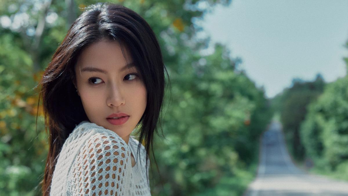 游鴻明不藏了！愛女長大美成這樣　性感泡澡畫面全公開