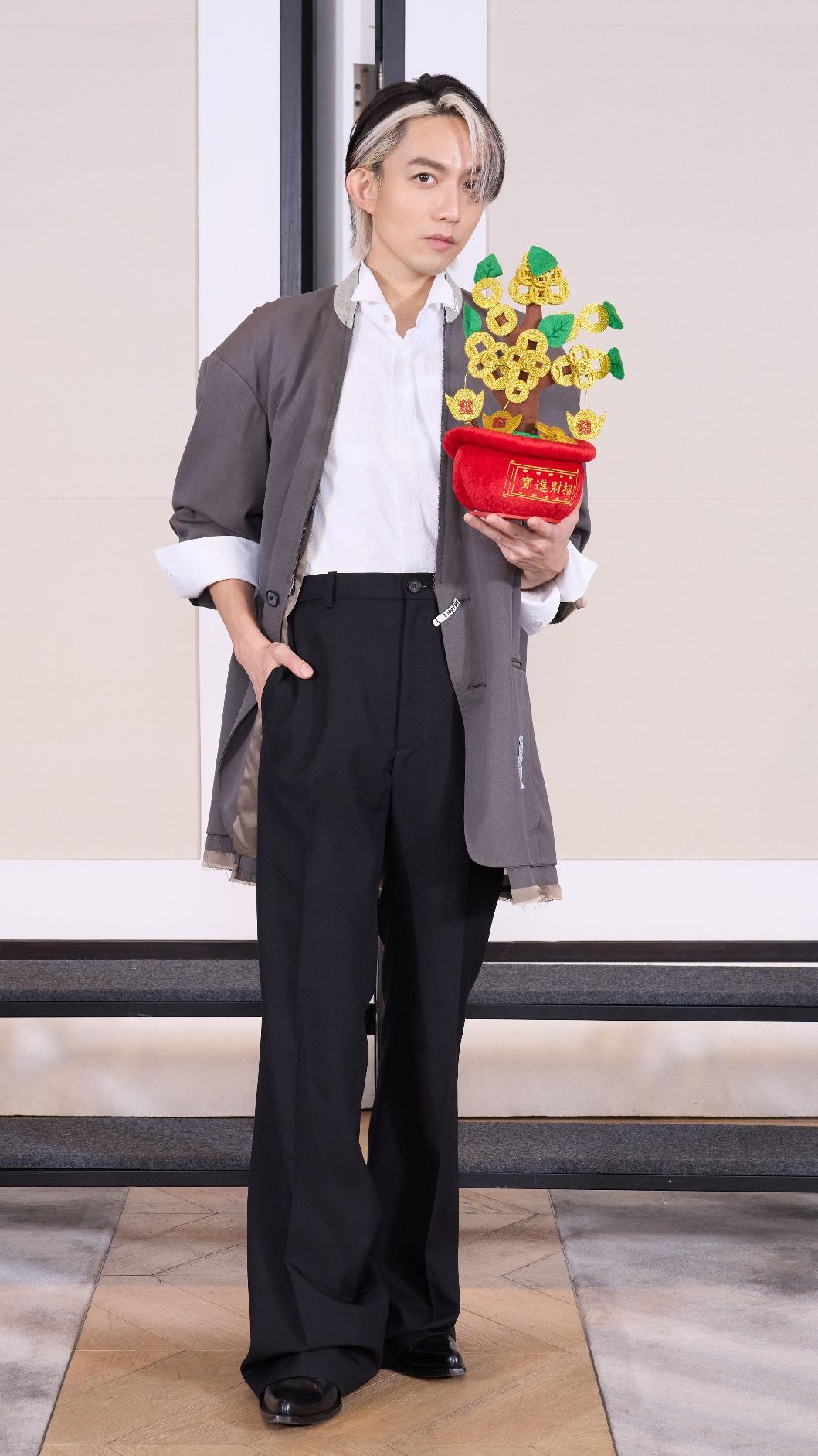 林宥嘉推出睽違8年的新專輯,巡演更是叫好叫座。(圖/華研國際提供)