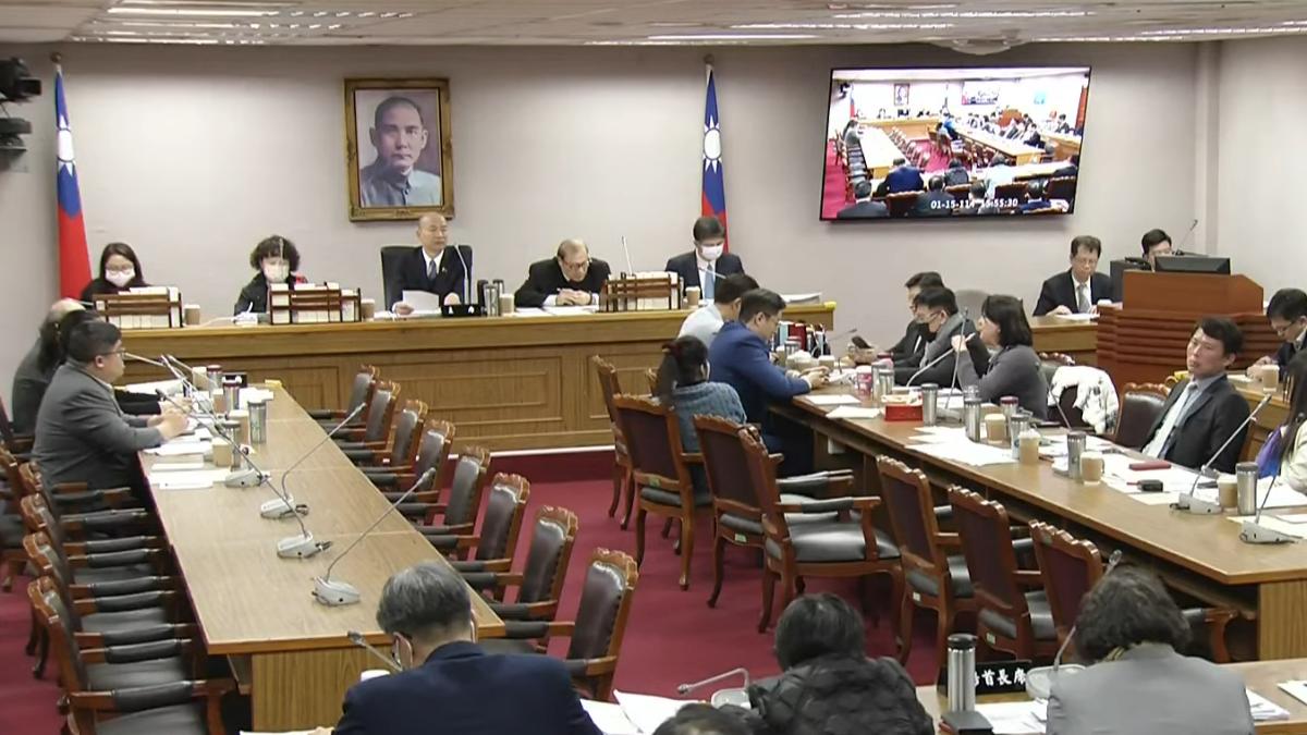 總預算協商0進度 柯建銘狂嗆韓國瑜:你以為我白痴?