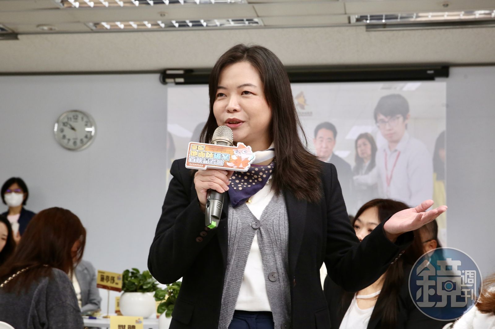 檢察官鄭少珏提醒，民眾要防止自己落入詐騙陷阱的關鍵，就是多一分懷疑，少一分受害。（圖／鏡週刊）