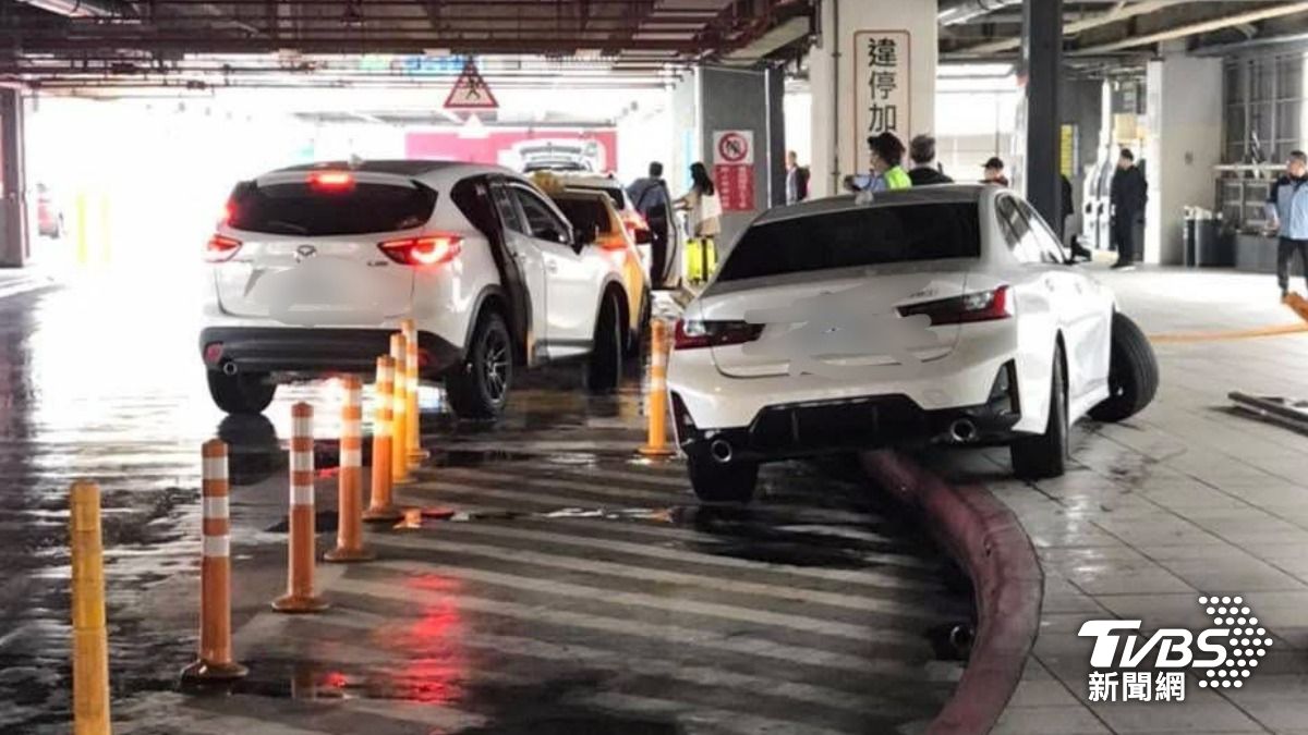 高鐵左營站BMW衝上人行道 駕駛稱:煞車失靈