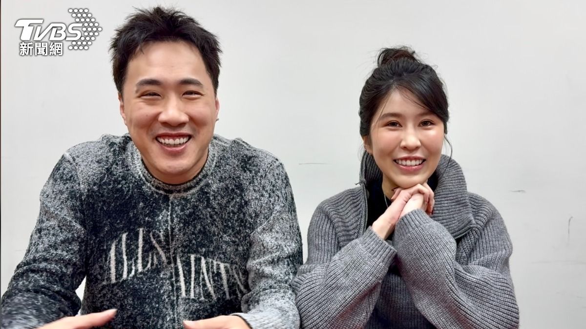 余祥銓(左)和柔柔錄影前接受訪問。(圖/林彥君攝)